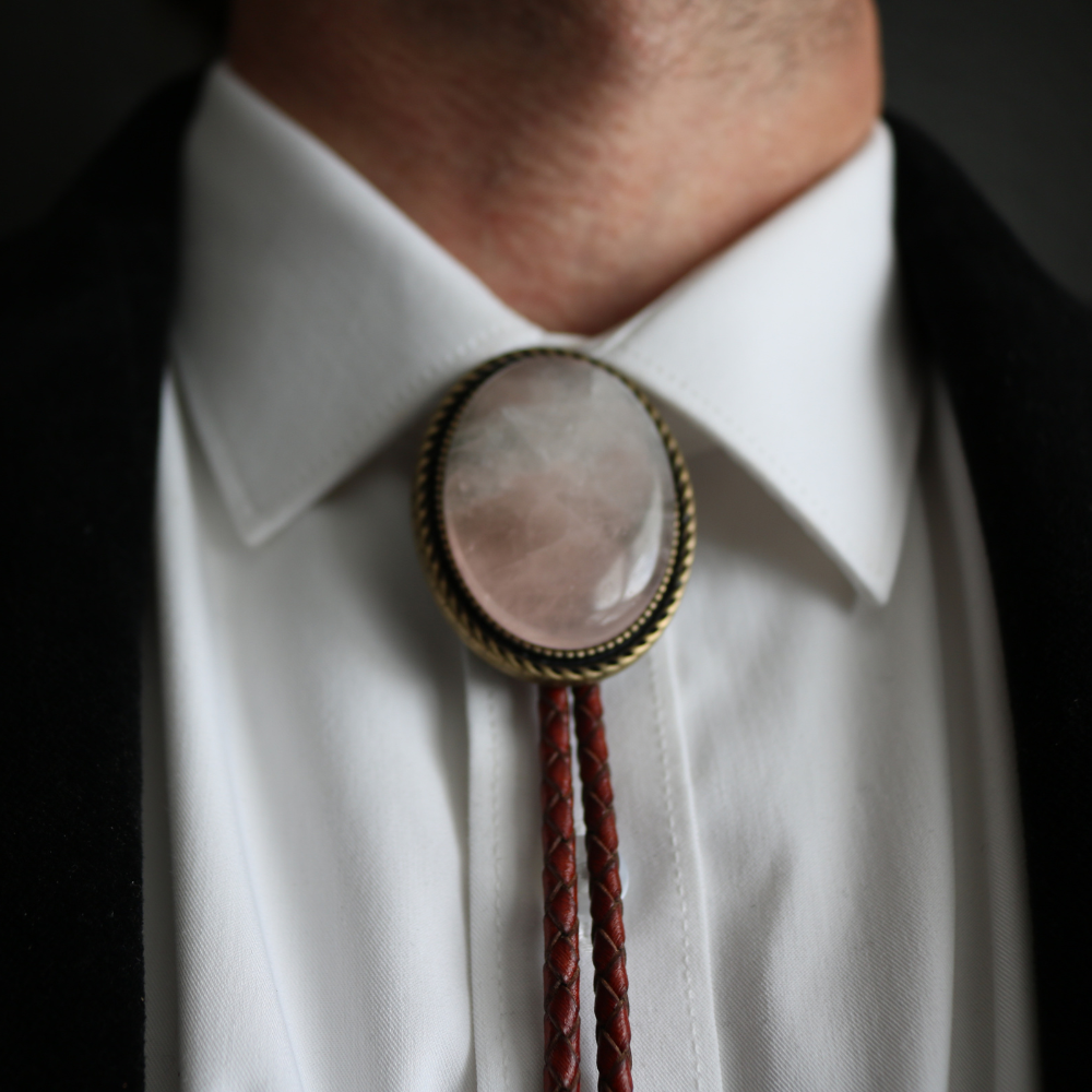The Rosada – Rose Quartz Bolo Tie with Genuine Leather